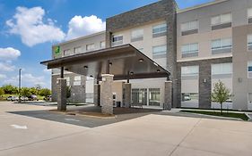 Holiday Inn Express & Suites - Denton South By Ihg